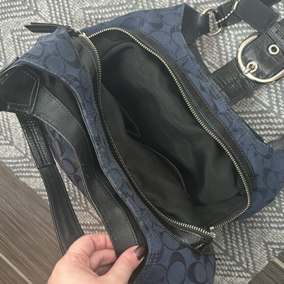 Vintage Y2K Coach Jaquard Blue Canvas and Patent leather Lynn Hobo - Picture 9 of 10